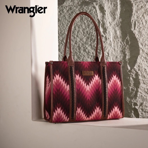Wrangler Southwestern Pattern Dual Sided Print Concealed Carry Wide Tote Pink - Picture 1 of 5